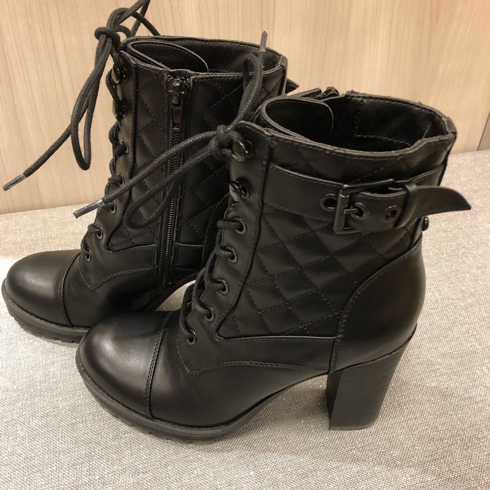 ❌❌SOLD❌❌Brand New black ankle boots